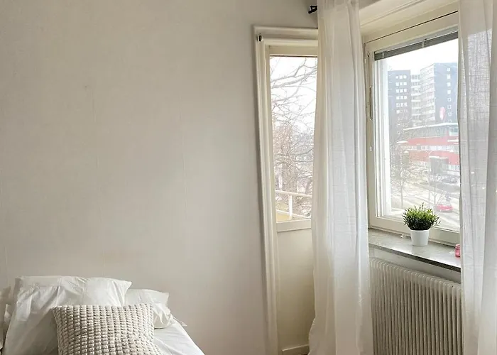 Central Chic Apartment In Central Stockholm
