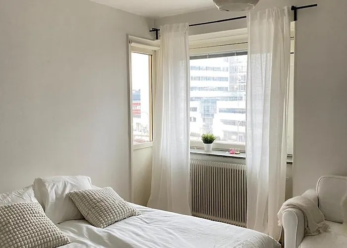 Central Chic Apartment In Central Stockholm